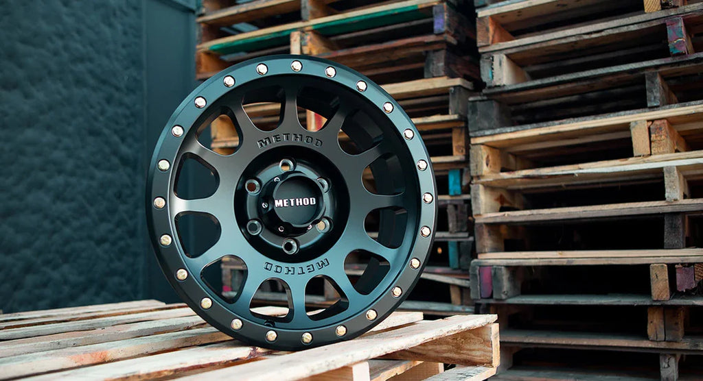 Method 305 Matte Black 6x135 r17